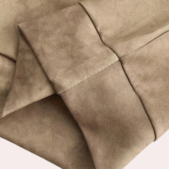 "Herr huvtröja i mjuk bomull-polyester, avslappnad passform, grå färg, perfekt för dagliga aktiviteter."