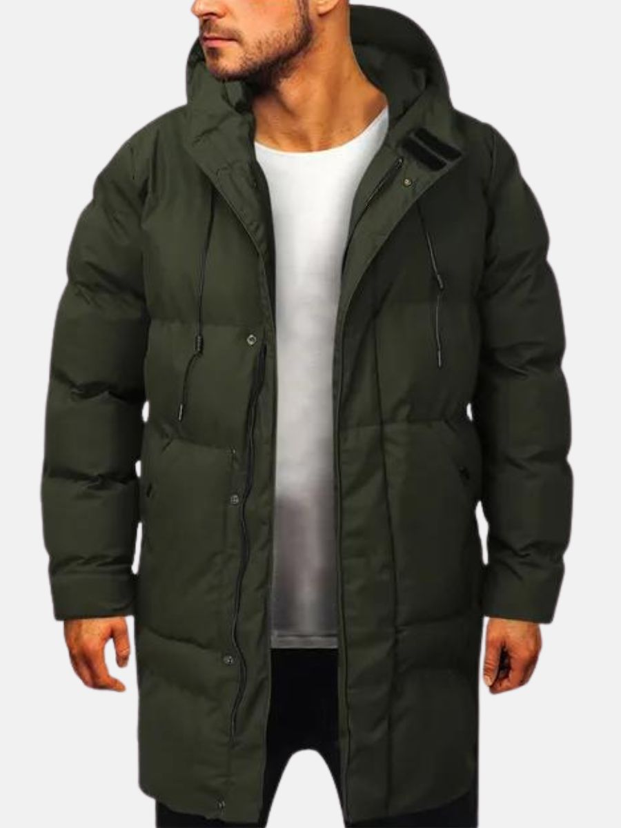 "Herr parka jacka i stilren vinterstil med minimalistisk design, isolerande och bekväm för kalla dagar."