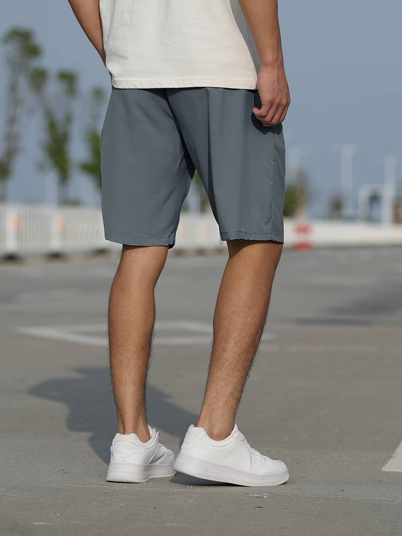 "Herr shorts i cordmaterial med justerbar snörning, avslappnad passform, beige färg för stil och komfort."