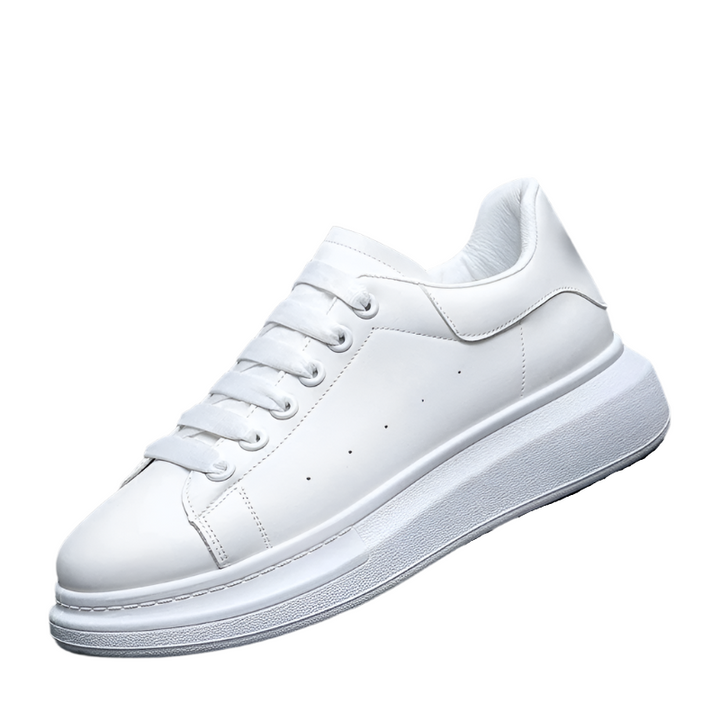 "Herr sneakers urban stil i vit/svart PU-läder med slank design, perfekt för stil och komfort i varje steg."