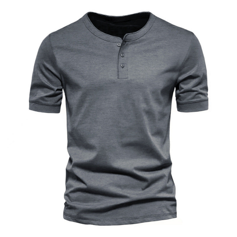 "Herr t-shirt i mjuk bomull med elegant krage, perfekt för avslappnade och formella tillfällen. Stilren och bekväm design."