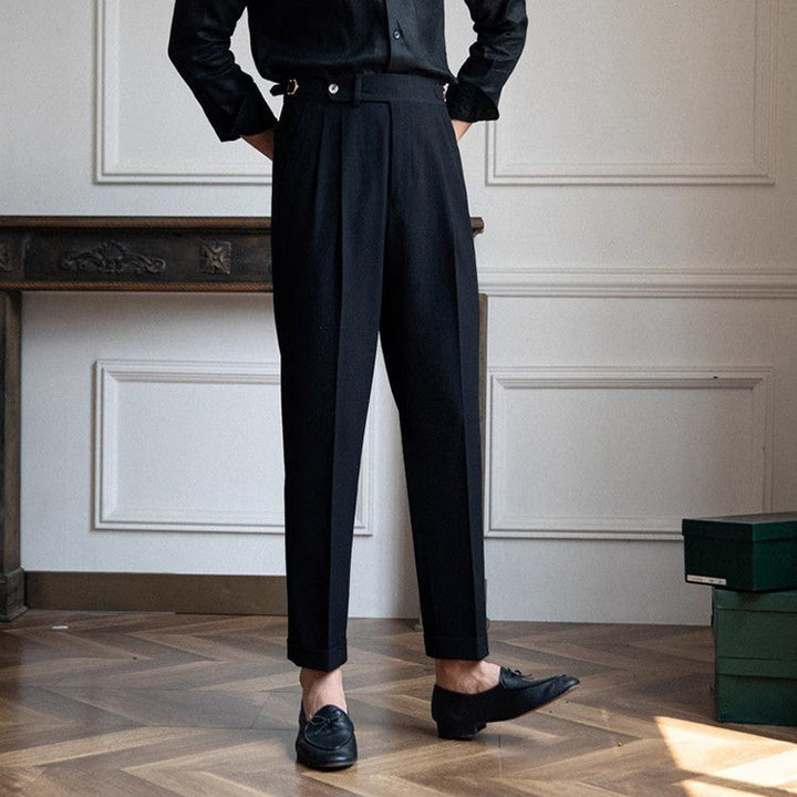 "Herr vintage byxor hög midja, raka ben, framsida i beige och blå nyans, stilren och tidlös design."