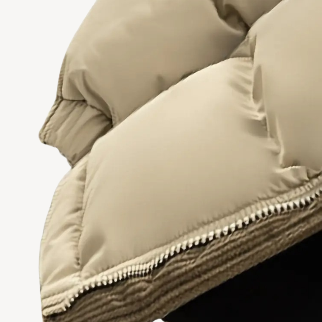 "Herr vinterjacka med sladdhuva, långärmad design, flera fickor och modern stil, perfekt för höst och vinter."