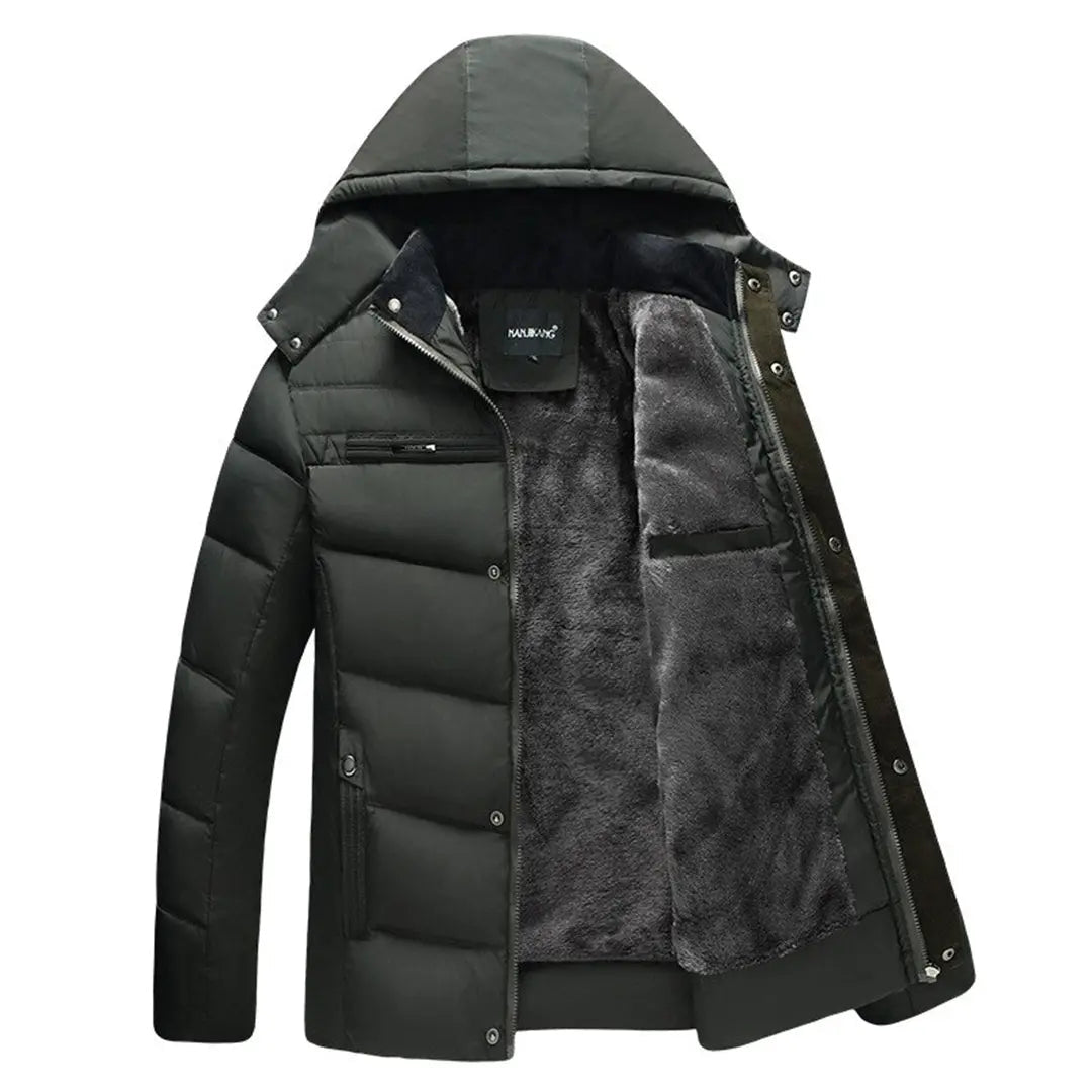 "Herr vinterkappa parkas med justerbar huva, rymliga fickor och stilren design, perfekt för kalla vinterdagar."