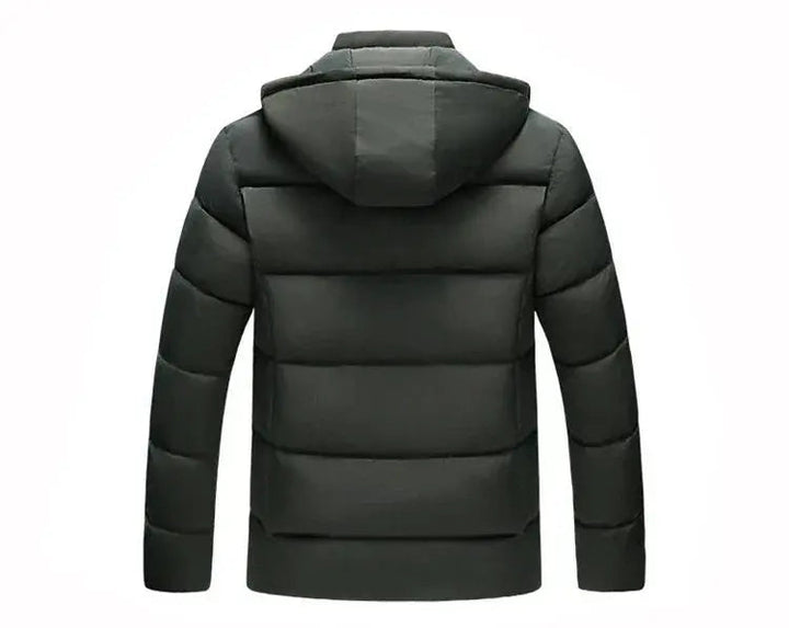 "Herr vinterkappa parkas med justerbar huva, rymliga fickor och stilren design, perfekt för kalla vinterdagar."