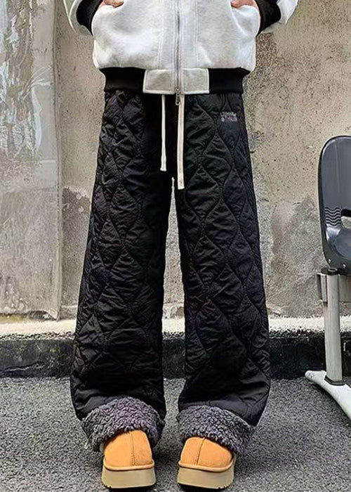"Herrbyxor i fleece med patchwork och fickor, supermjukt material, elastisk midja, perfekt för vinterdagar."