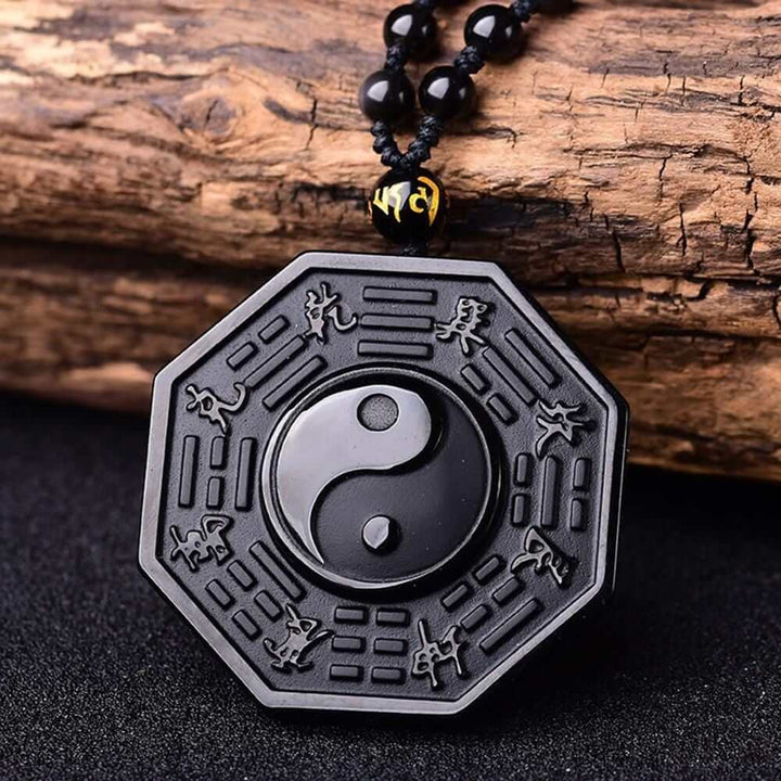 Herrens Yin Yang Halsband i svart obsidian med mantrapärla, elegant design som främjar balans och inre frid.