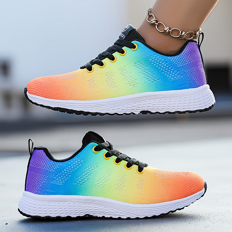 "Herrens strickade camouflage sportskor, low-top sneakers med ventilerat material, perfekt för utomhusäventyr."