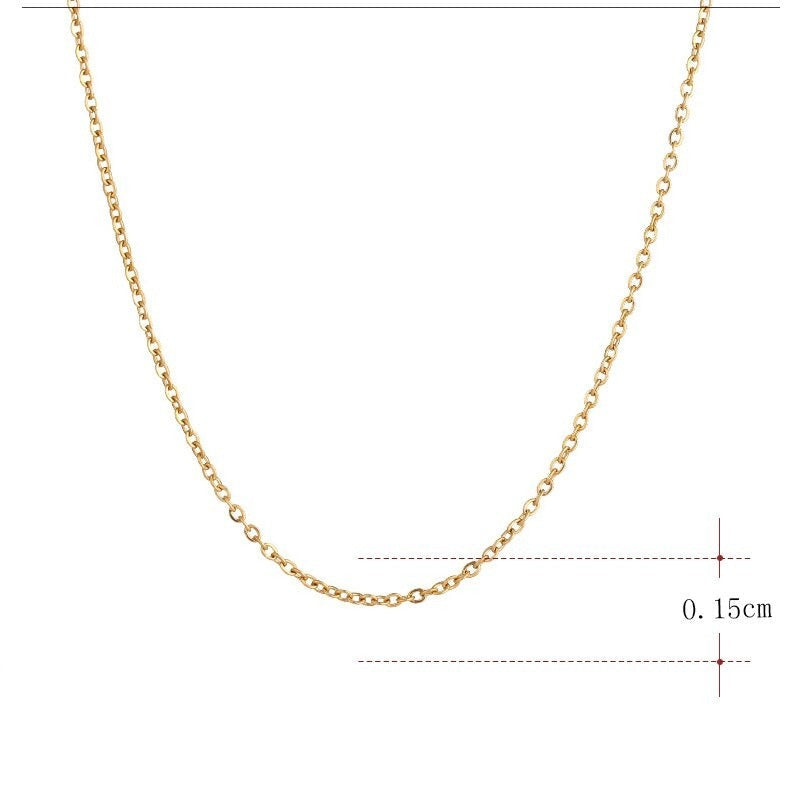 "Herrhalsband i rostfritt stål, kedjemodell med tidlös design, skinande finish för elegans vid alla tillfällen."