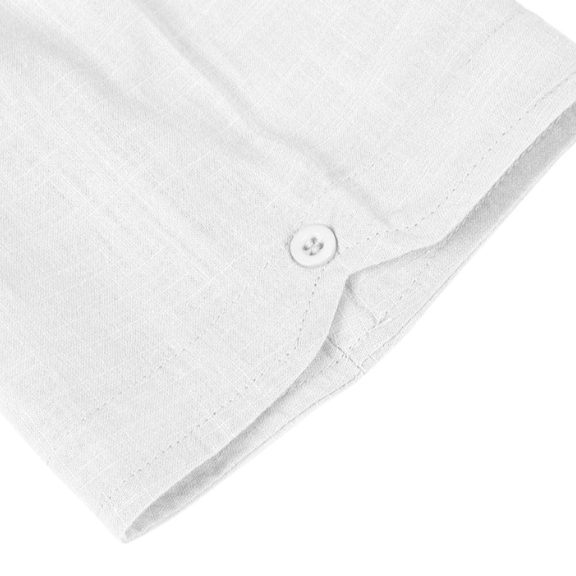 "Herrpolotröja med knapp, mjukt andningsbart material, stilig design. Perfekt för vardag och formella tillfällen."