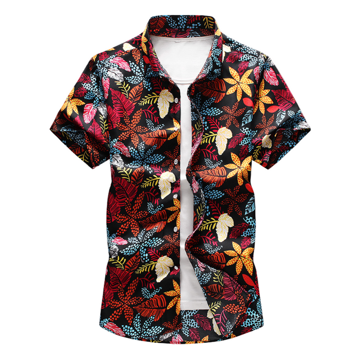 "Herrskjorta med blommigt hawaiimönster framifrån, kortärmad och färgsprakande, perfekt för sommarens avslappnade tillfällen.
