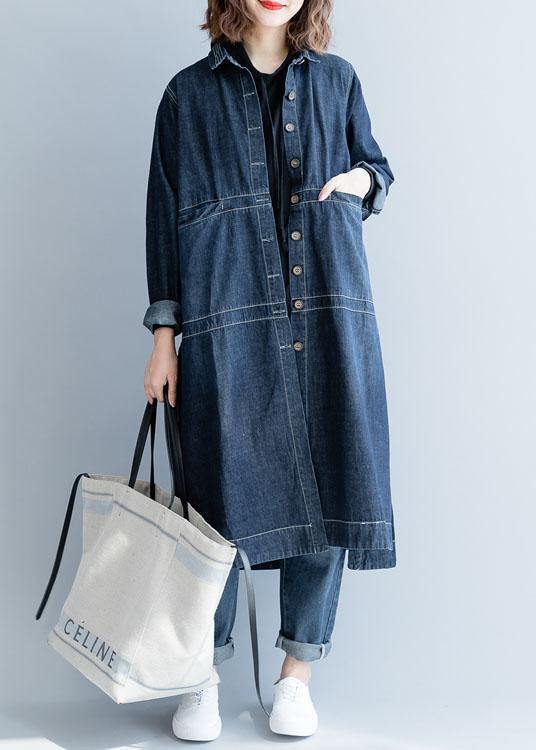 "Jeansjacka dam i lätt denim, öppen sida. Modern design, blå färg, avslappnad stil. Perfekt för alla tillfällen."