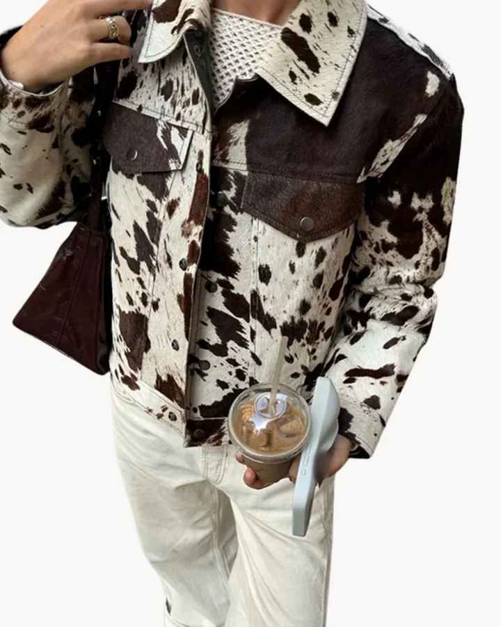 "Kaki grön kvinnors jacka i polyester-bomullsblandning, elegant design och mångsidig för alla tillfällen."