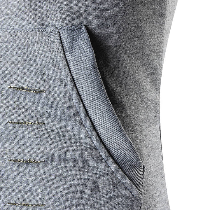 "Katana huvtröja för herr i armégrön bomull och polyester, plisserade ärmar och böjd fåll ger en stilren look."