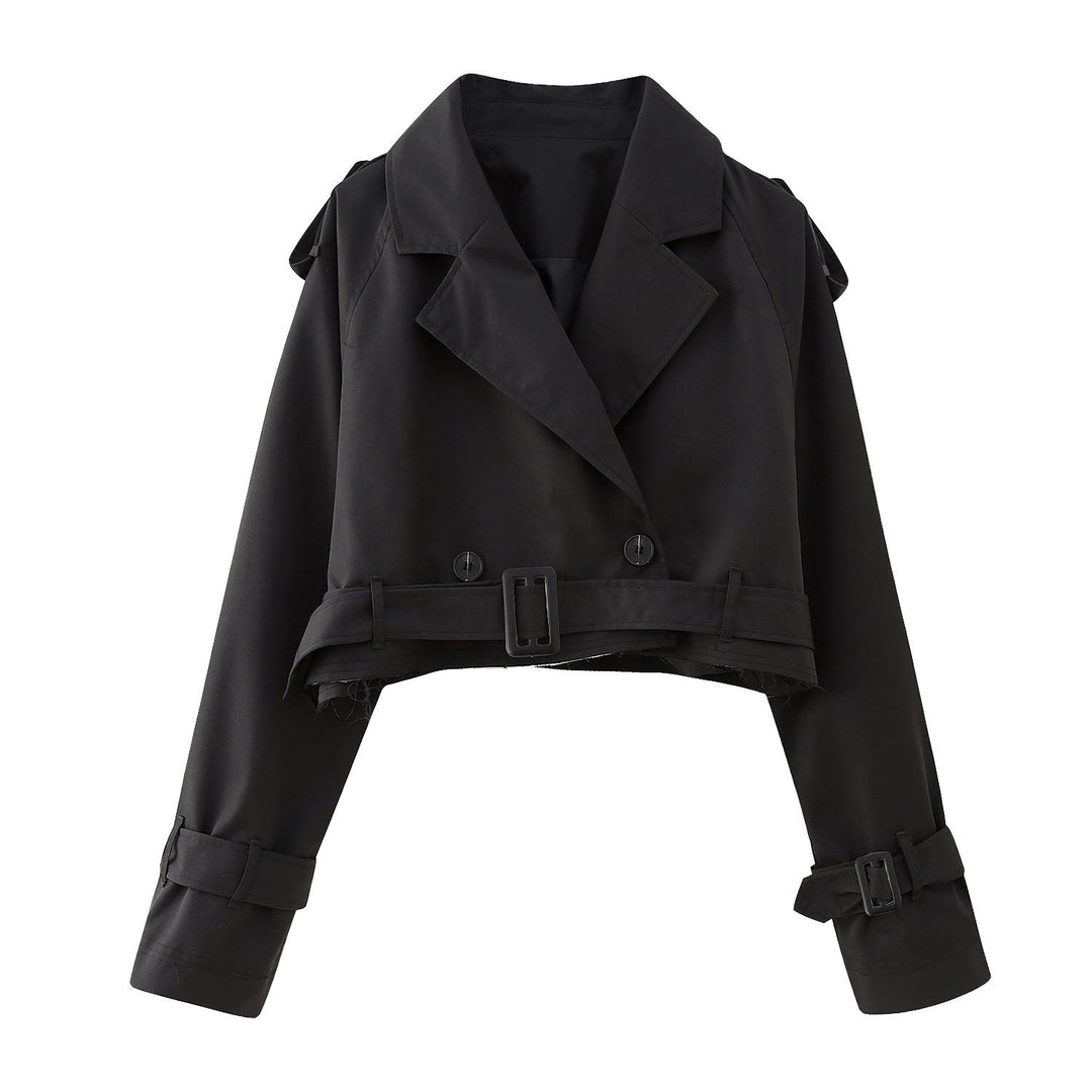 "Klassisk damtrenchcoat med bälte, flera färger, elegant design, perfekt för vår och höst. Visa beige trenchcoat."