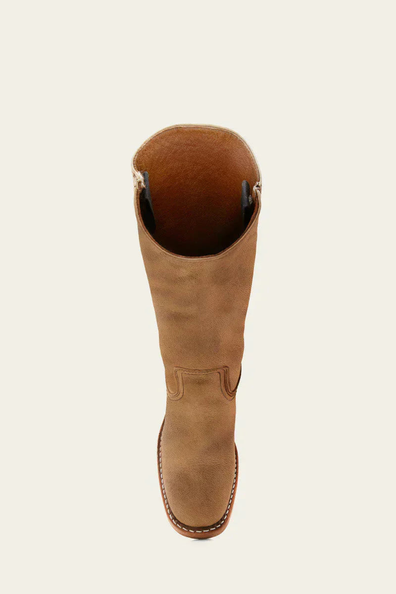 "Klassiska damstövlar med blockklack, brun färg, elegant och mångsidig design för både formella och avslappnade tillfällen."