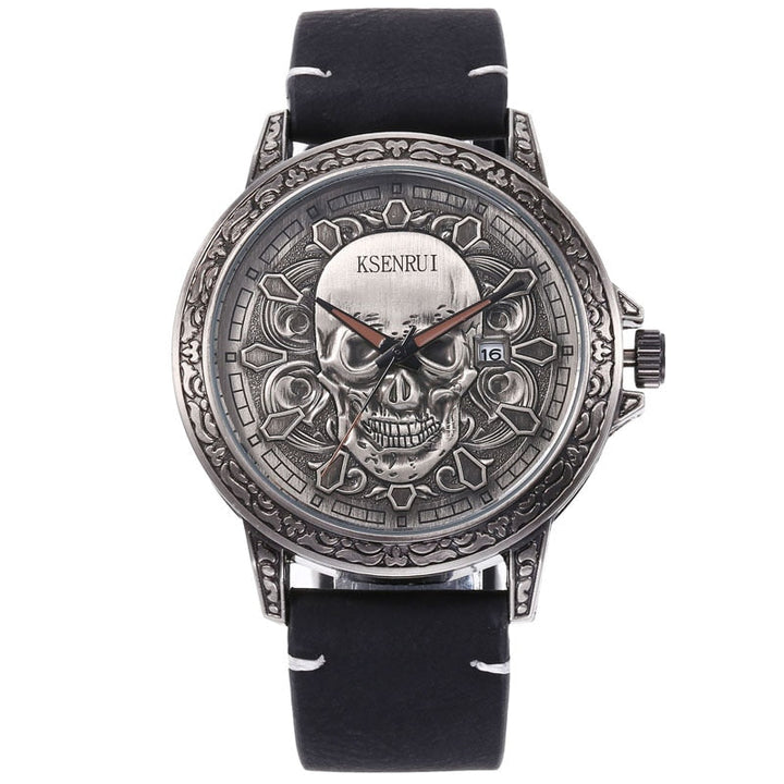 Unisex klocka med dödskalleansikte i lyxig stil, rund boett och metallarmband.