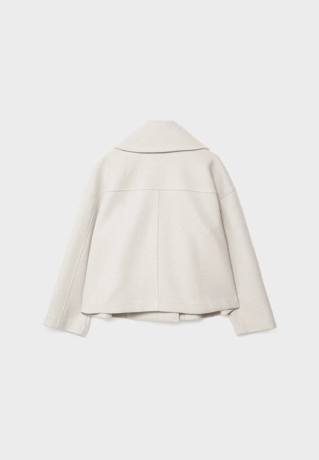"Kort dubbelknäppt kvinnor kavaj i figursydd stil, modern passform och elegant design, perfekt för chic klädsel."
