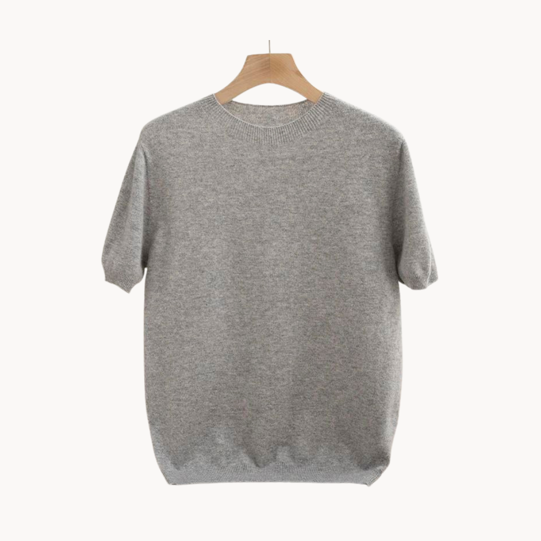 "Kortärmad herrskjorta i modern stil av ull, perfekt för alla tillfällen med stilren design, komfort och värme."