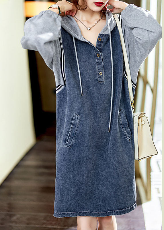 Kvinna denim mid klänning med huva och fickor, långärmad, avslappnad passform, patchwork-design för höstmode.