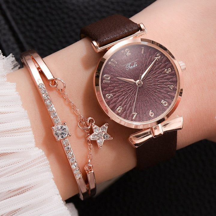 Damklocka med magnetband och glittrig urtavla. Elegant accessoar som passar alla stilar och handledsstorlekar.