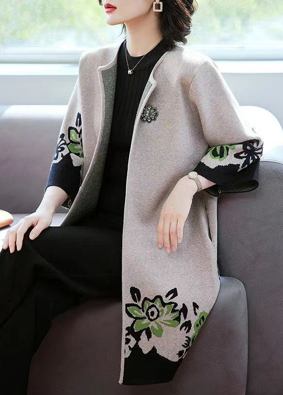 "Kvinnor patchwork cardigan med o-hals, unik design, elegant färgstarkt mönster, stickad för höst- och vinterkomfort."