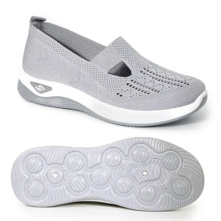 "Kvinnors blå slip-on sneakers, lättviktig, andningsbart material, med stödjande innersula och halkfri yttersula."