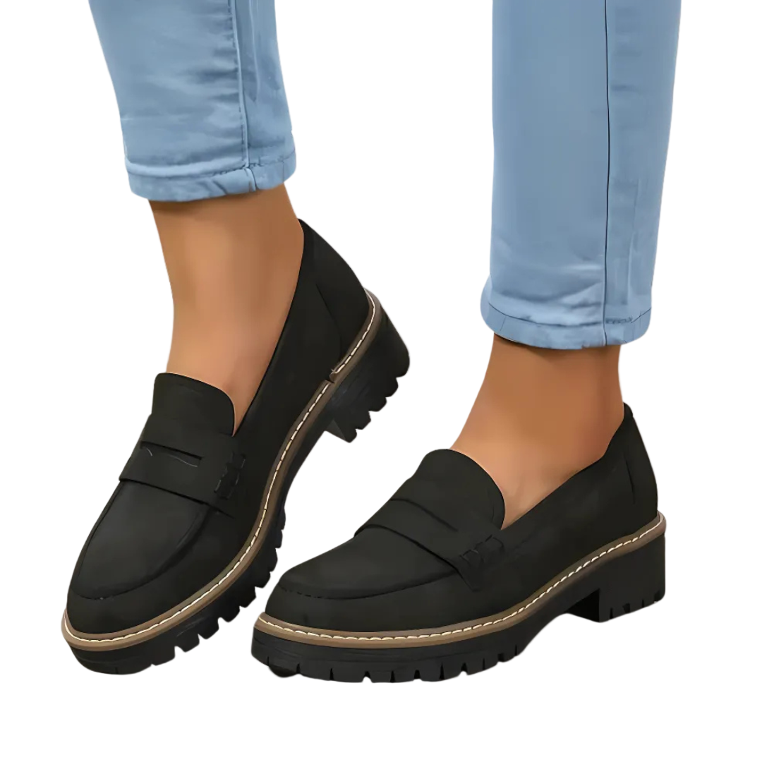 "Kvinnors bruna eleganta läder loafers, handgjorda med halkfri sula, perfekt för vardags- och formellt bruk"