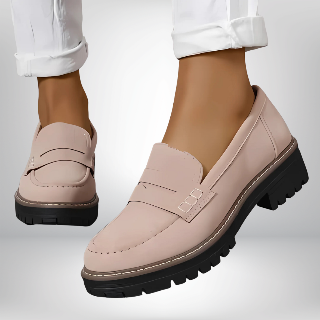"Kvinnors bruna eleganta läder loafers, handgjorda med halkfri sula, perfekt för vardags- och formellt bruk"