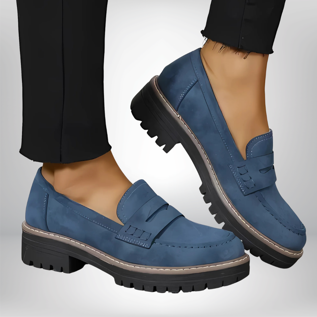 "Kvinnors bruna eleganta läder loafers, handgjorda med halkfri sula, perfekt för vardags- och formellt bruk"