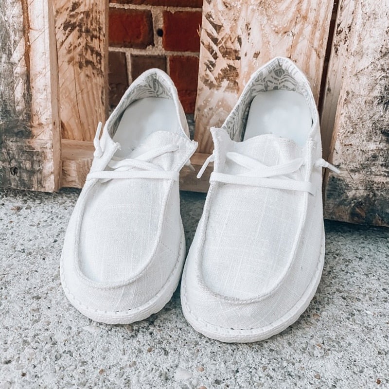 "Kvinnors canvas snörade loafers i olika färger, trendiga och bekväma med dämpad innersula och andningsbar design."
