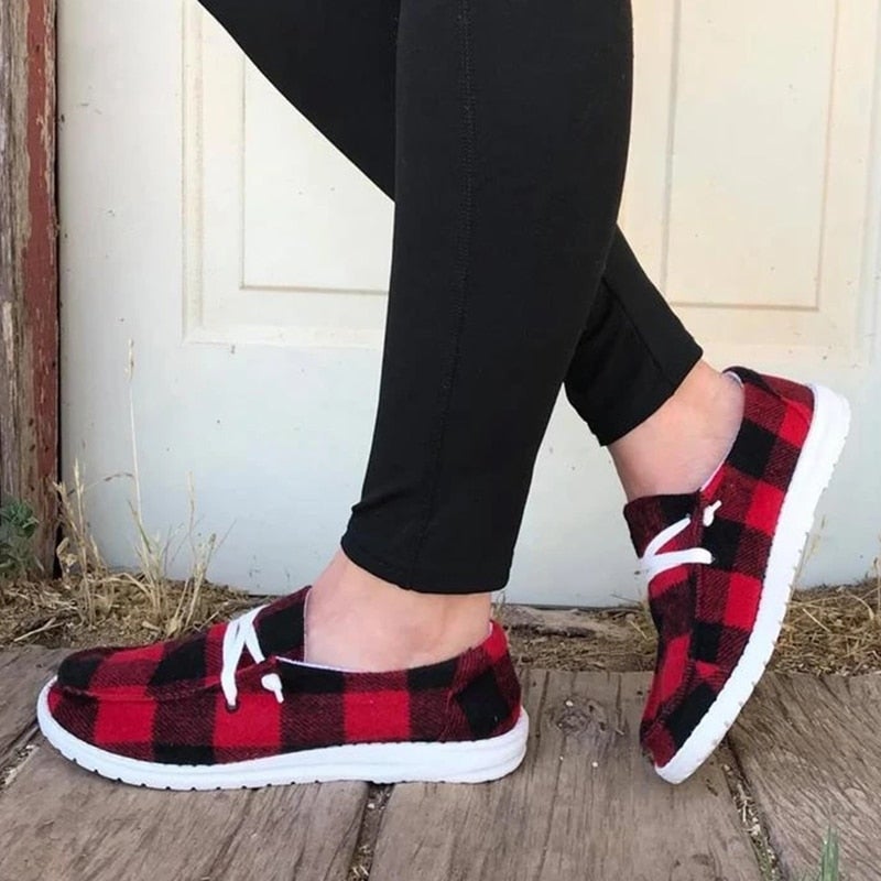 "Kvinnors canvas snörade loafers i olika färger, trendiga och bekväma med dämpad innersula och andningsbar design."