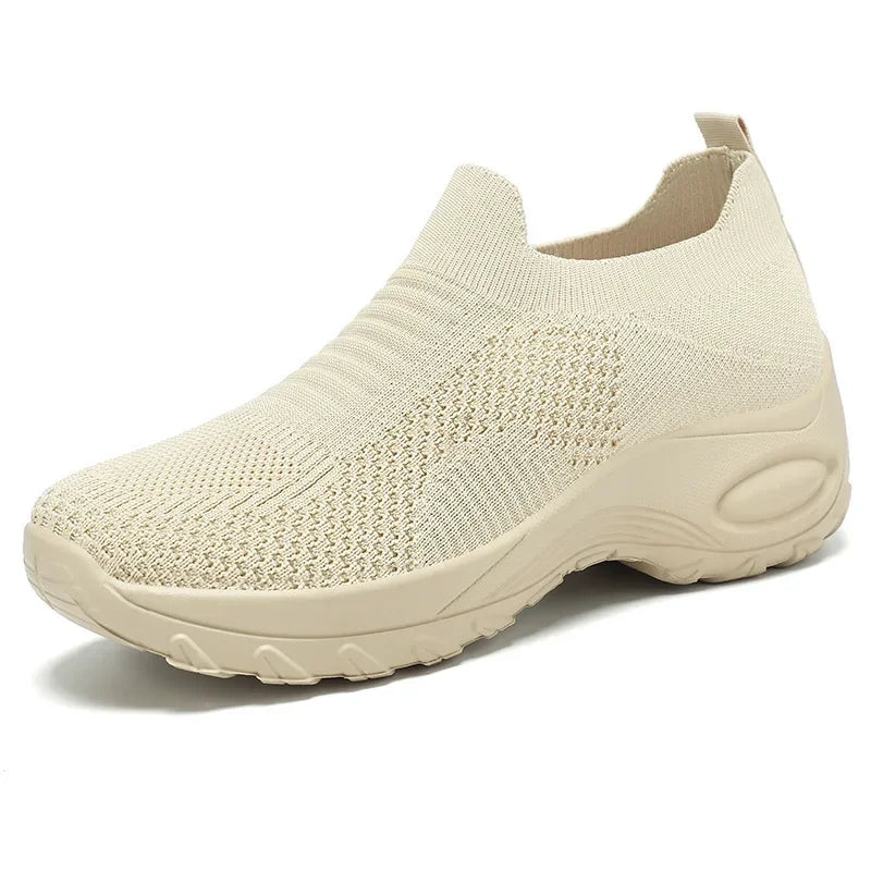 "Kvinnors flyknit sommarskor, andningsbar mesh, låg klack, lätt vikt, stilrena för promenader och sommaraktiviteter"