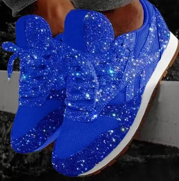 "Kvinnors glittrande mesh sneakers med gnistrande yta och bekväm passform för både vardag och festliga tillfällen."