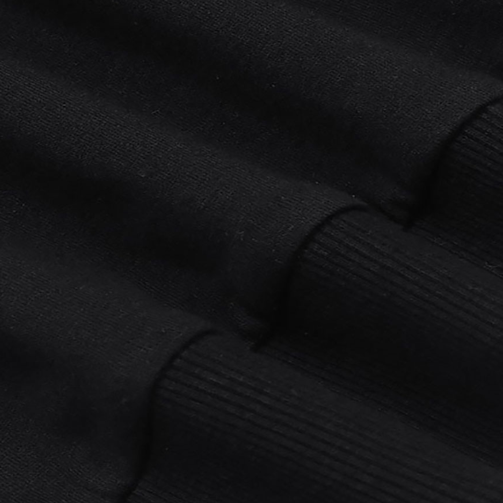 "Kvinnors hösttröja, varm och bekväm, i elegant design med hösttema. Finns i blå, brun, grön, röd och svart."