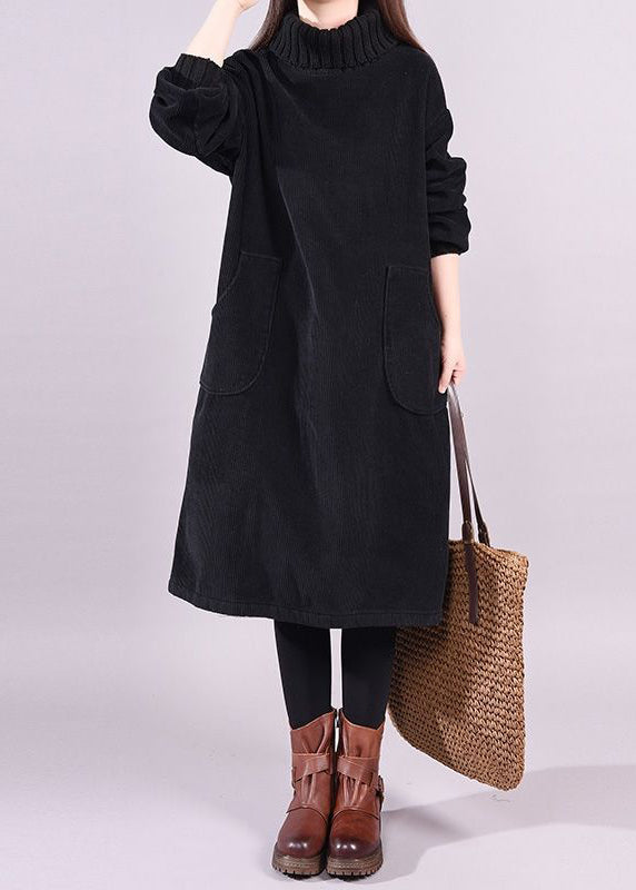 "Kvinnors långärmad patchwork klänning, hög krage, bohemisk stil, brun och svart, manchestertextil, casual chic look"