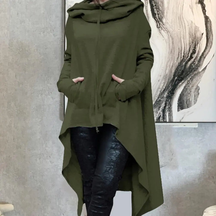 "Kvinnors modern bomullshoodie med asymmetrisk design och fishtail-fåll, perfekt för stil och komfort, i flera färger."