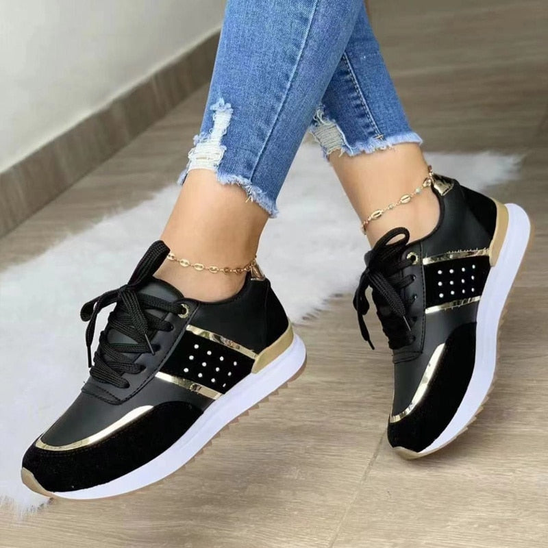 "Kvinnors moderna sneakers med beige PU-finish, elegant design, perfekta för alla säsonger och dagligt bruk."