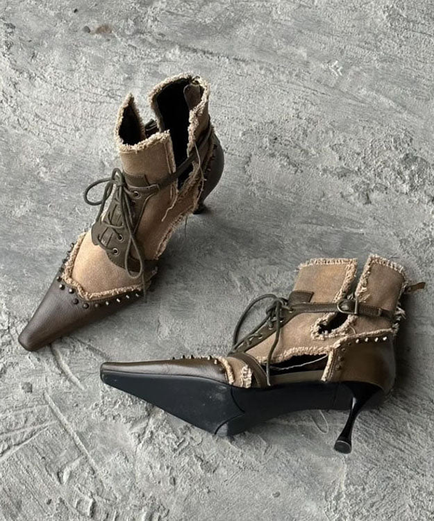 "Kvinnors mörkbruna högklackade stövlar med snörning, elegant design, splicing-detaljer, robust sula, 7 cm klack."