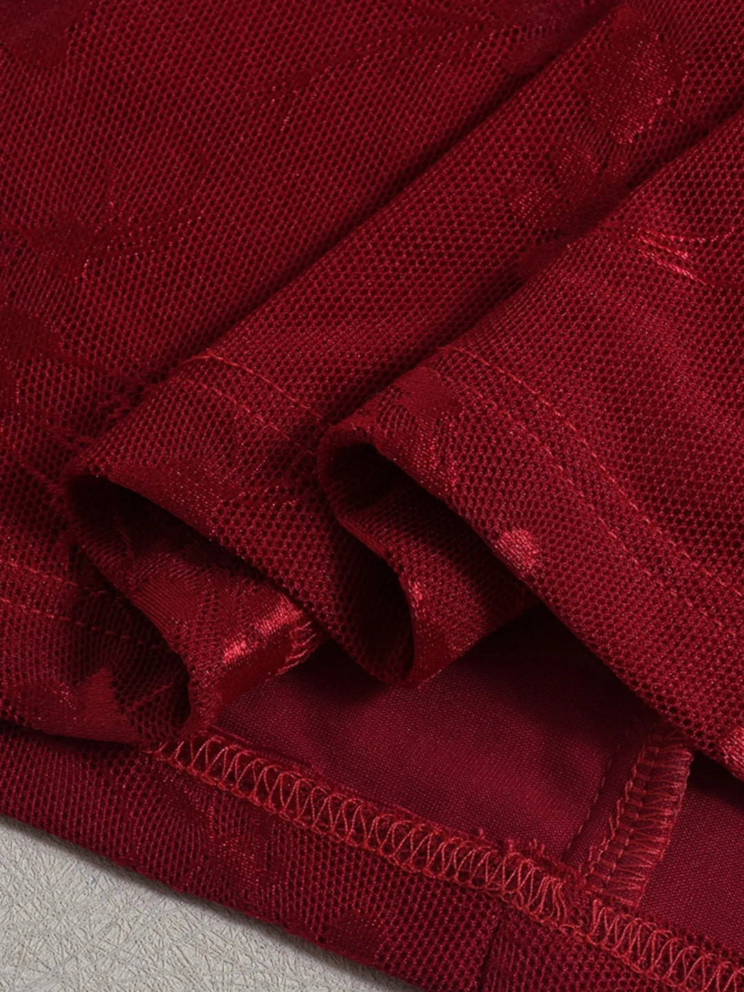 "Kvinnors off shoulder klänning med sweetheart urringning, elegant design i stretchigt material, perfekt för festliga tillfäl