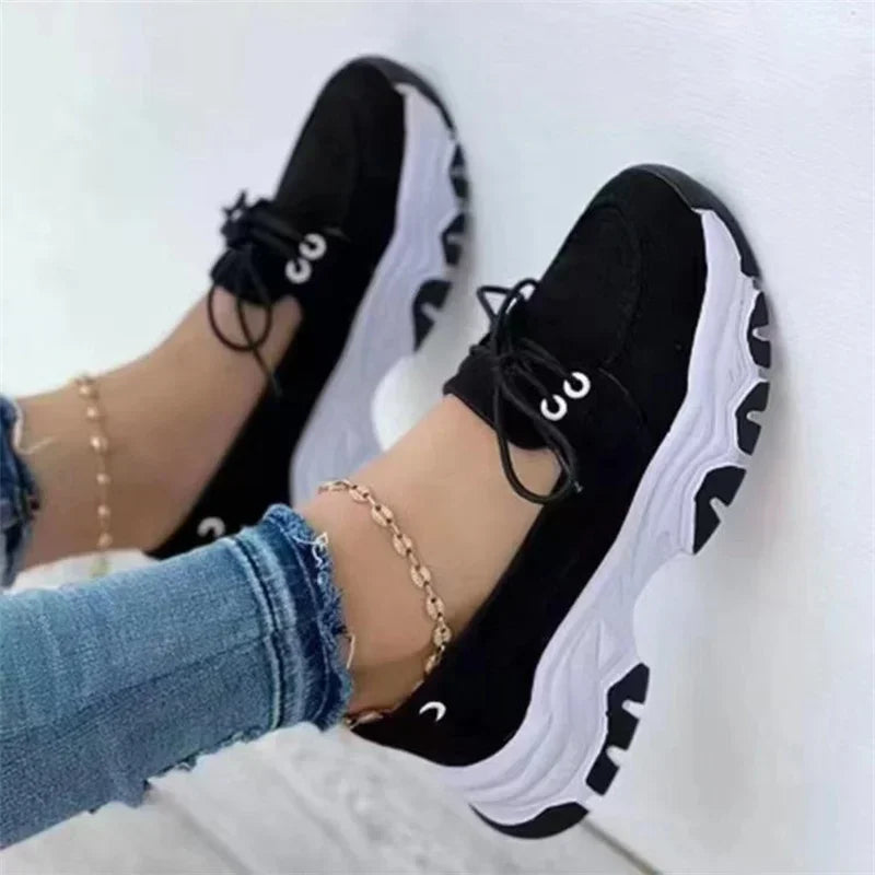 "Kvinnors plattform sneakers, sportig stil, andningsbart material, vulkaniserad sula, ideal för dagligt bruk."