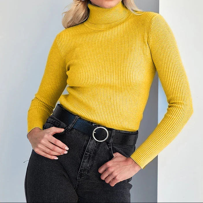 "Kvinnors ribbad polotröja med mysig krage, elegant design, perfekt för både formella och avslappnade tillfällen."