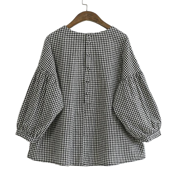 "Kvinnors rutig asymmetrisk blus i bomullsblandning, modern design, bekväm passform, perfekt för alla tillfällen."