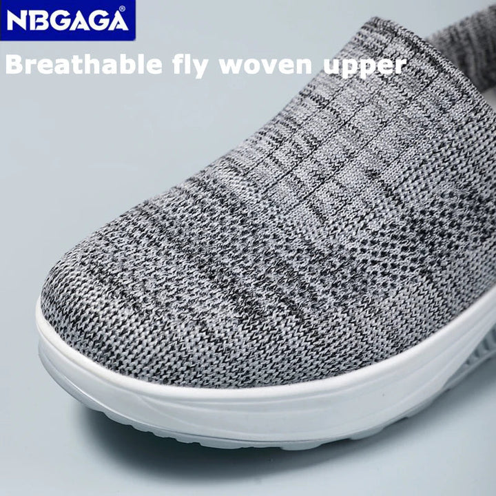 "Kvinnors sneakers med plattform, luftkudde, vit sula och andningsbar överdel, perfekt för sport och vardagsbruk"