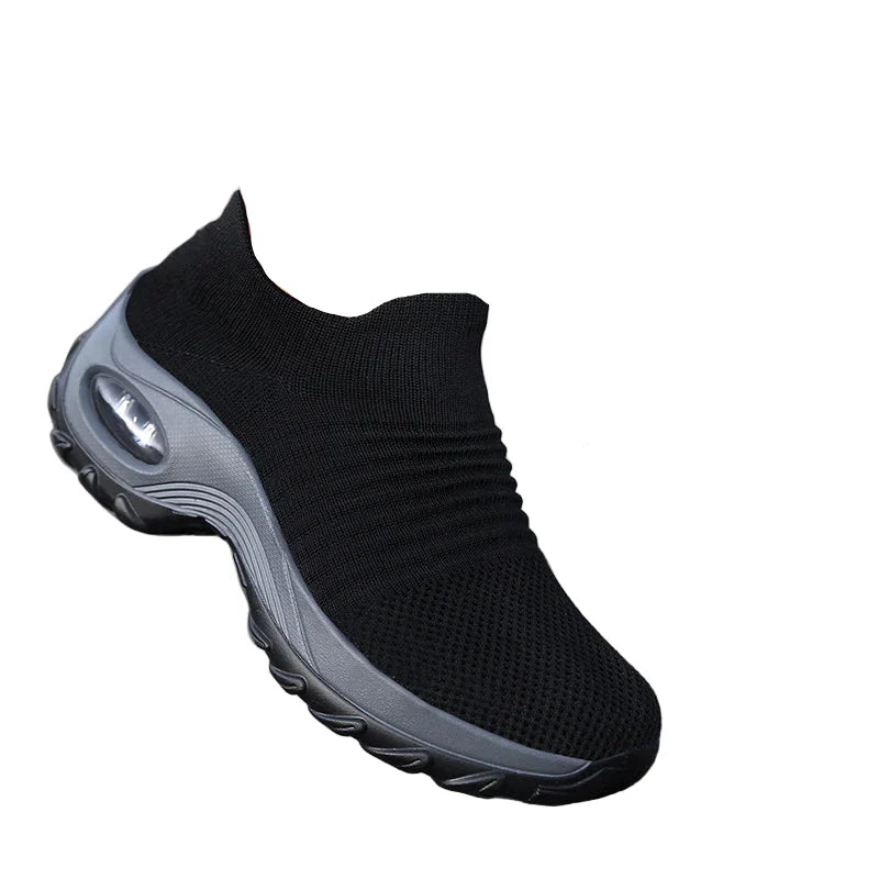 Kvinnors sneakers med tjock sula och luftkudde i flera färger, modern design för stil och komfort.