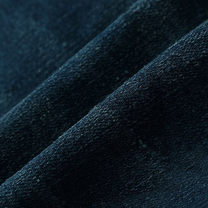 "Kvinnors sommardealjeans, luftiga och avslappnade, perfekt för sommaroutfiten med stil och komfort."