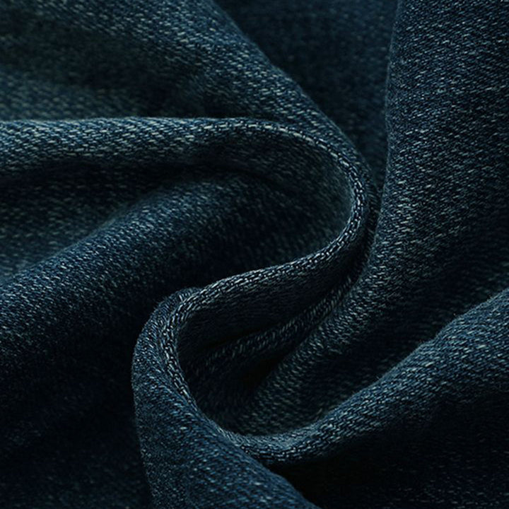 "Kvinnors sommardealjeans, luftiga och avslappnade, perfekt för sommaroutfiten med stil och komfort."