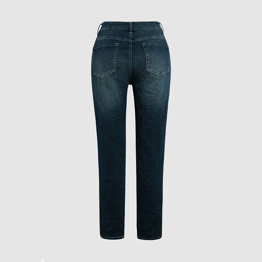 "Kvinnors sommardealjeans, luftiga och avslappnade, perfekt för sommaroutfiten med stil och komfort."