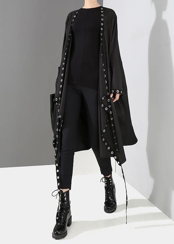 "Kvinnors svart cape kappa med loose fit, stilren och elegant, perfekt för olika stilar och säsonger."
