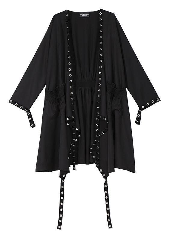 "Kvinnors svart cape kappa med loose fit, stilren och elegant, perfekt för olika stilar och säsonger."